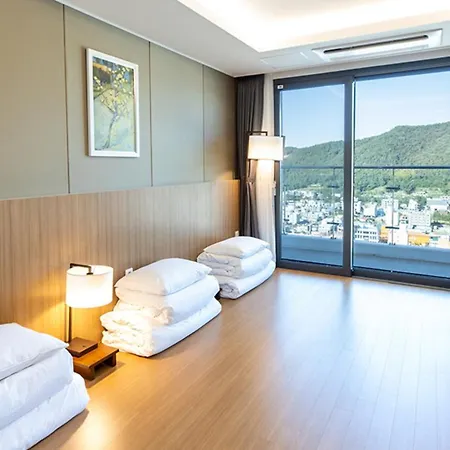 Ramada Plaza By Wyndham Dolsan Yeosu Hotel Exterior photo
